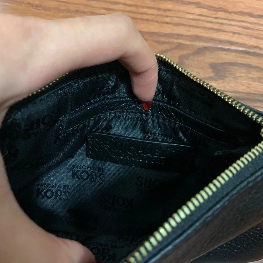 Michael Kors Coin Wristlet - Picture 3 of 4